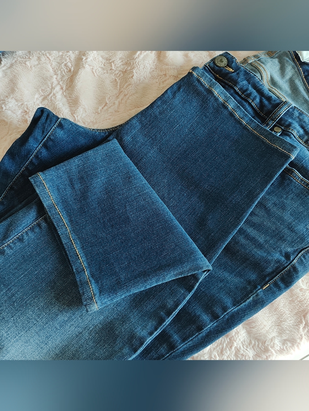 EUC Torrid Jeans - Picture 4 of 10
